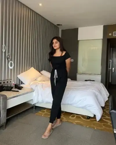 Call Girls Pratapnagar Cash On Delivery